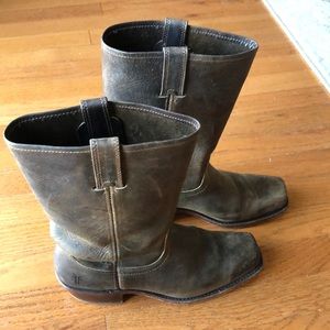 Women’s cowboy boots